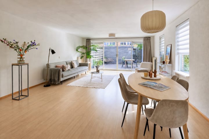 Hoekwoning te koop: Wilhelmina Druckerlaan 26, Amstelveen