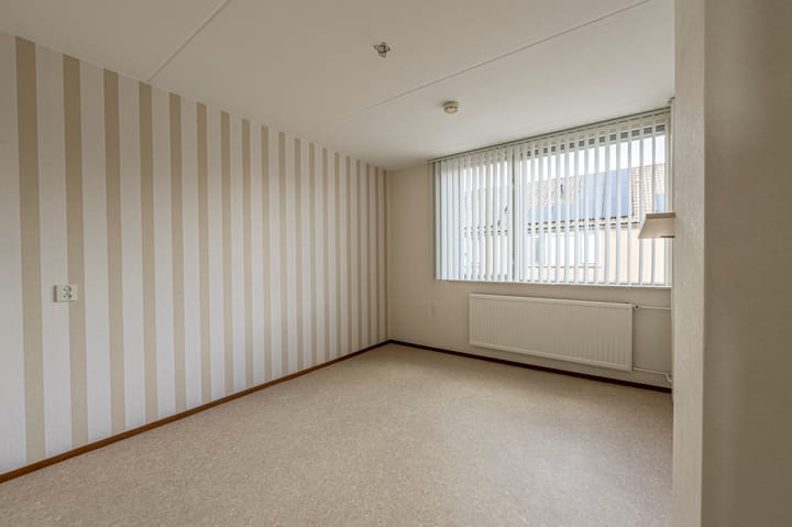 Tussenwoning te koop: Grondzeiler 15, Puttershoek