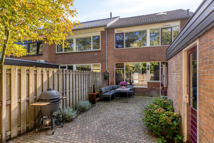 Hoekwoning te koop: Kamillelaan 85, Scherpenzeel (Ge)