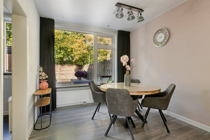 Hoekwoning te koop: Kamillelaan 85, Scherpenzeel (Ge)