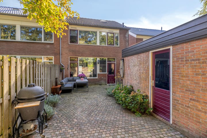 Hoekwoning te koop: Kamillelaan 85, Scherpenzeel (Ge)