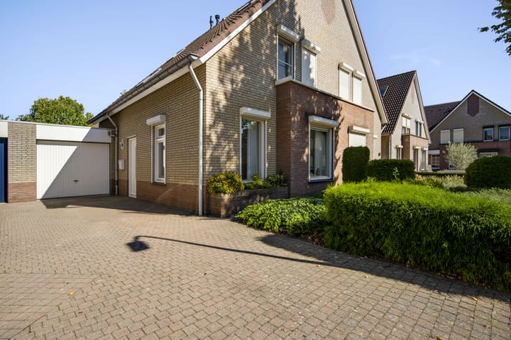 Tussenwoning te koop: Paltrokmolen 88, Weert