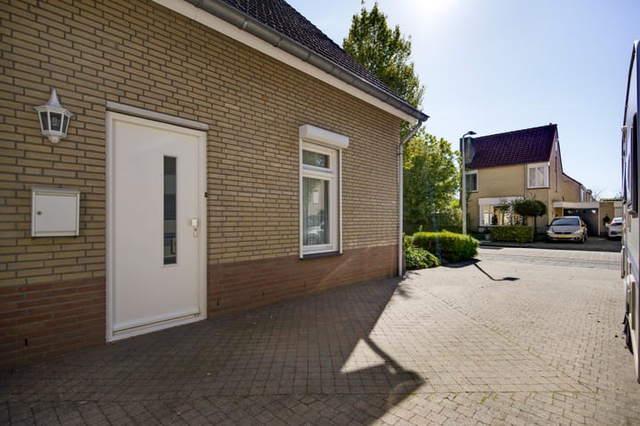 Tussenwoning te koop: Paltrokmolen 88, Weert