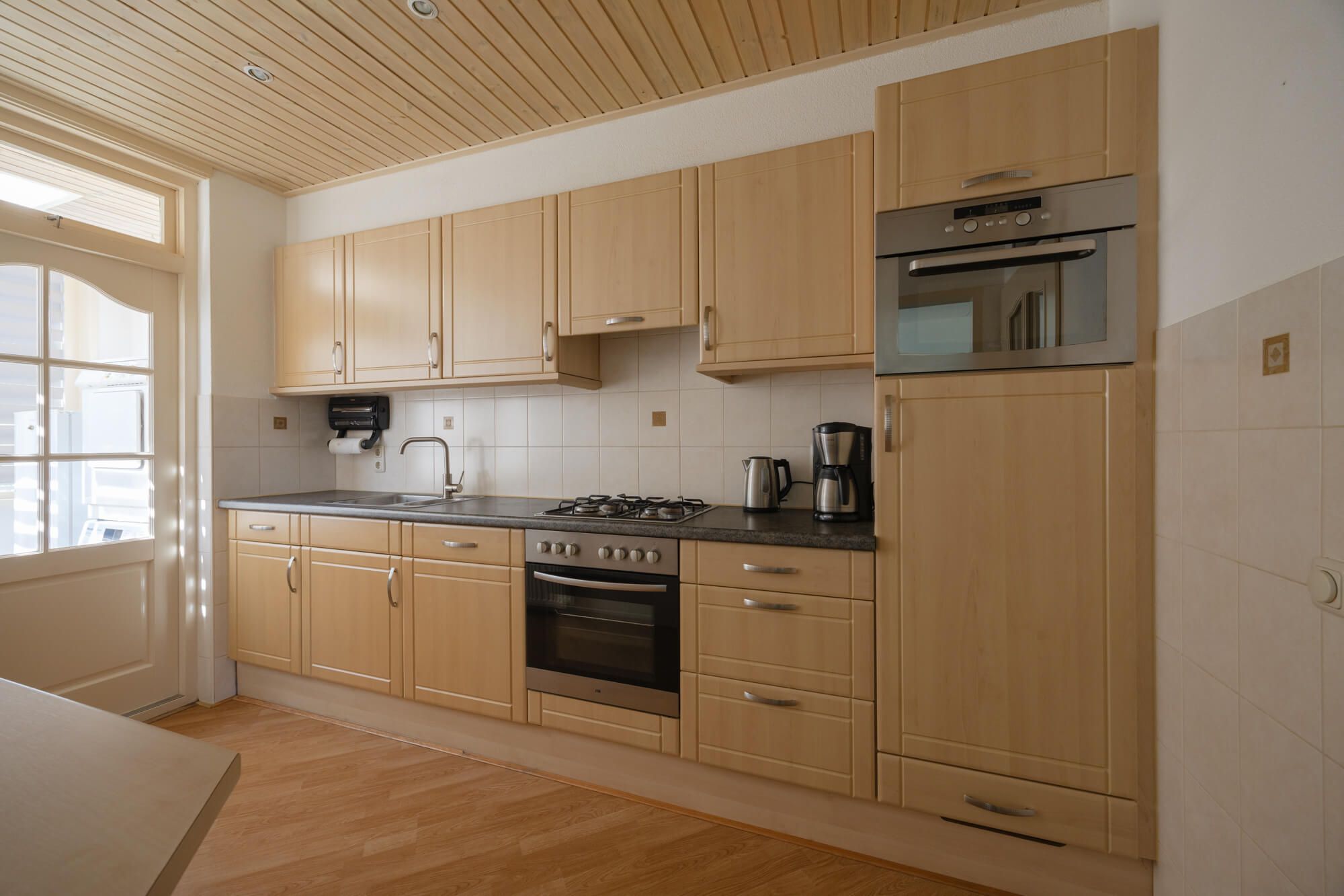 Photo 9 of Raadhuisstraat 32