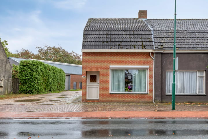Hoekwoning te koop: Loo 93, Bergeijk
