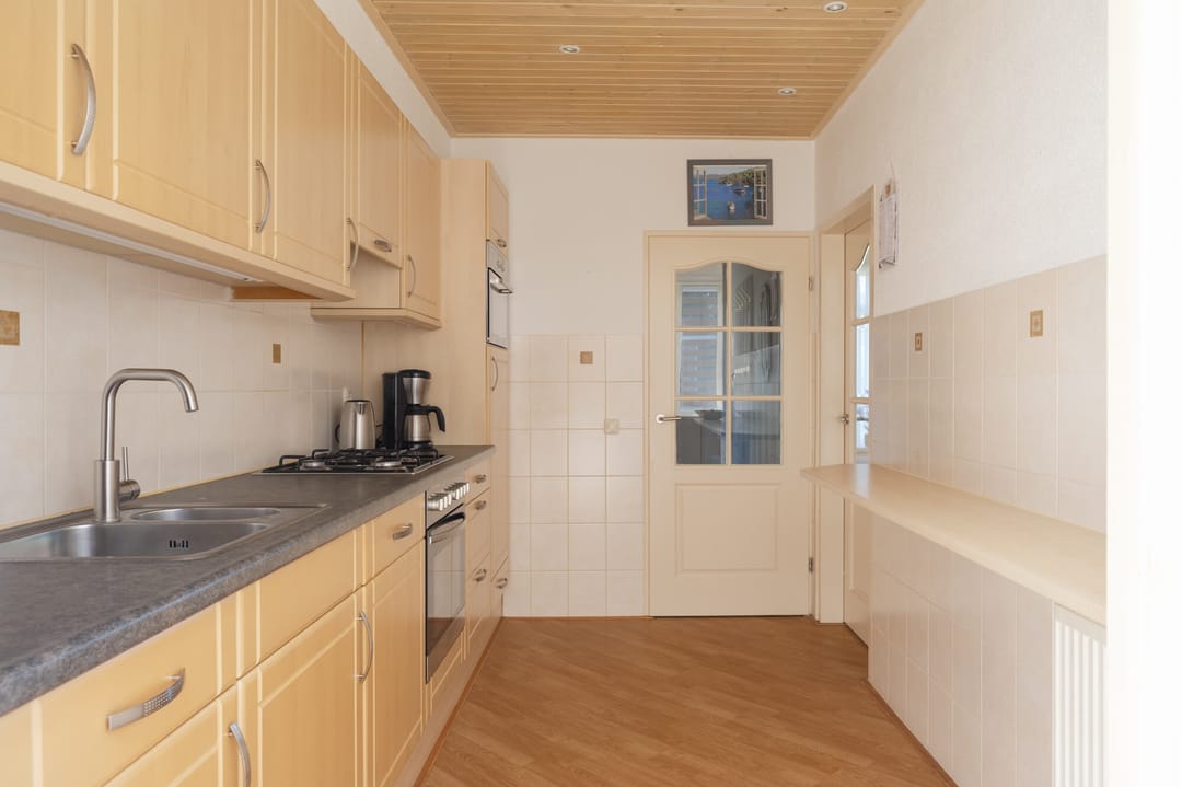 Photo 11 of Raadhuisstraat 32