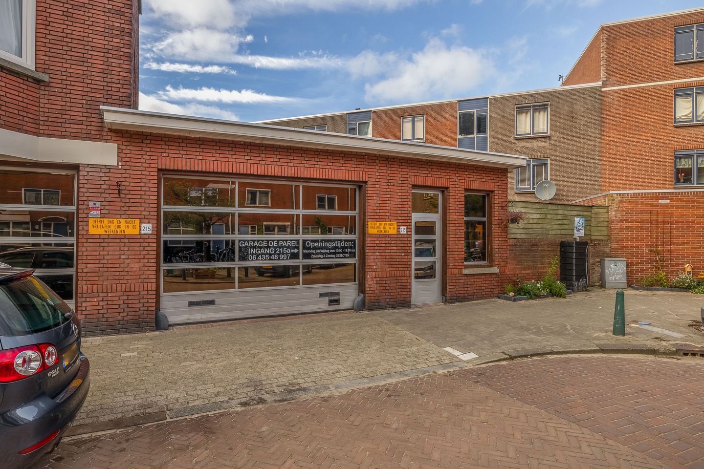 Bekijk foto 3 van Van den Boschstraat 215