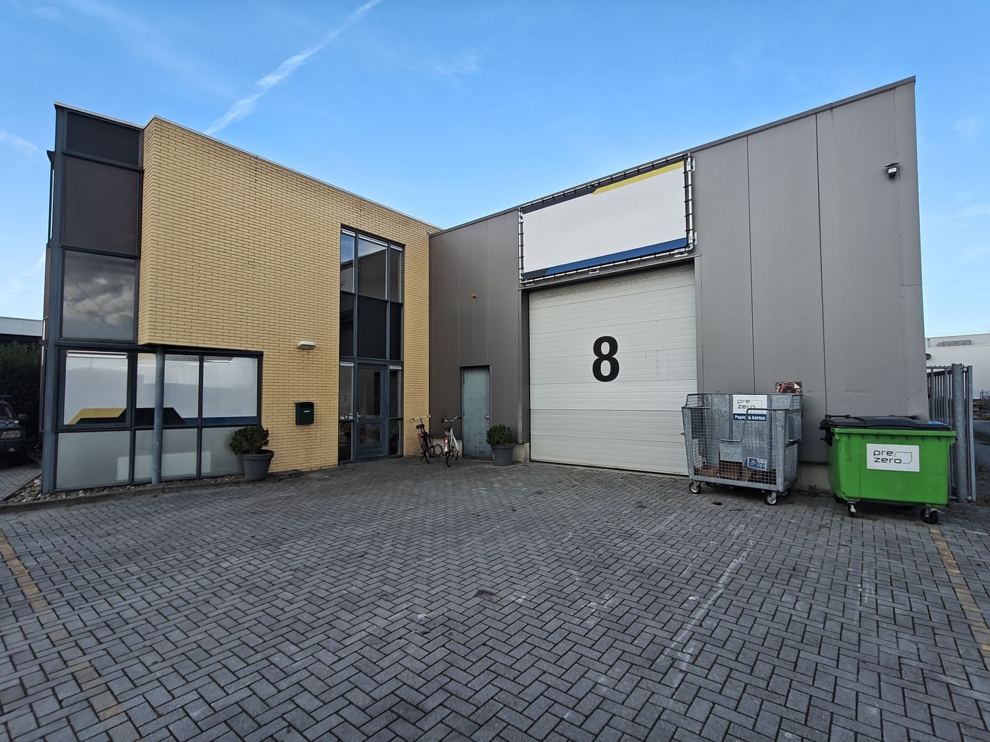 Bekijk foto 2 van Stavangerweg 8