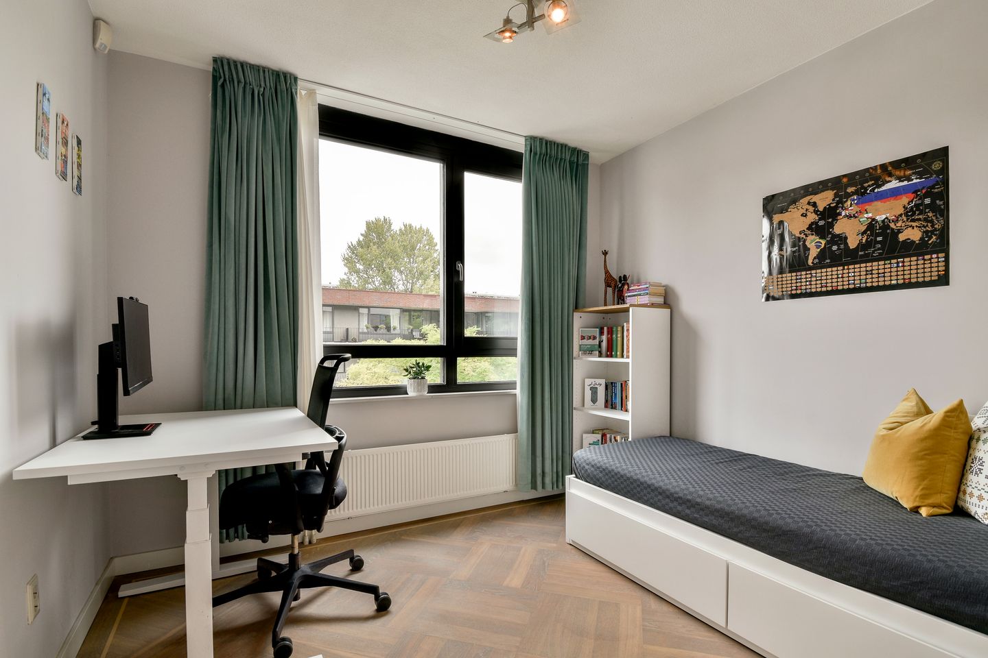 Photo 14 of Van Heukelomstraat 212