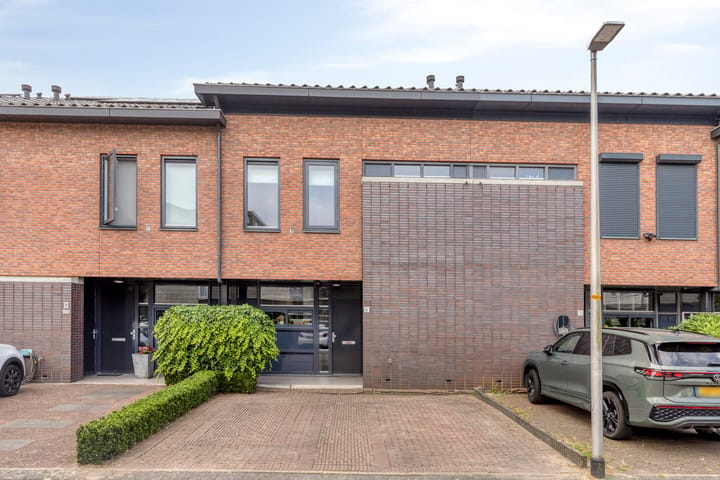 Tussenwoning te koop: De Eilanden 6, Bergschenhoek