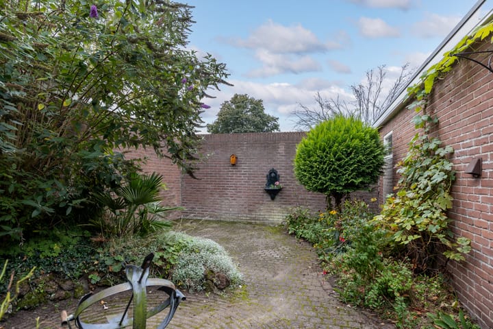 Hoekwoning te koop: Prof. dr. F. Zernikeweg 31, De Bilt