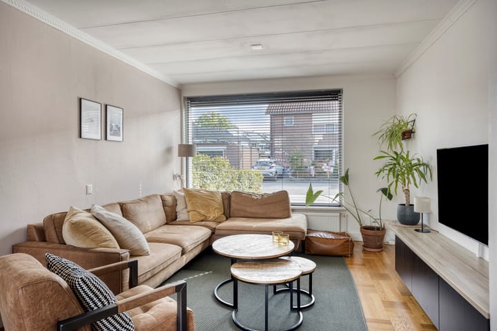 Tussenwoning te koop: Leeuwerikstraat 35, Goor