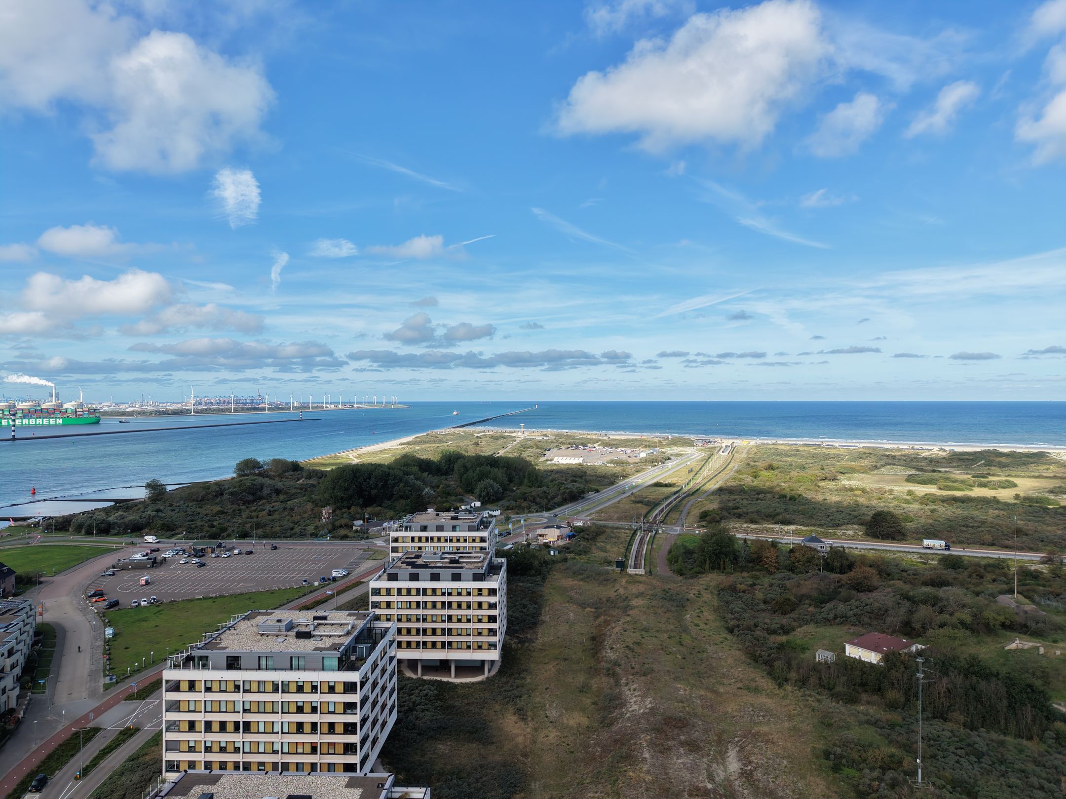 Foto 42 van Strandweg 369