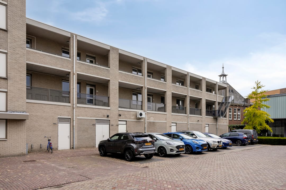 Photo 31 of 't Dorp 79-A