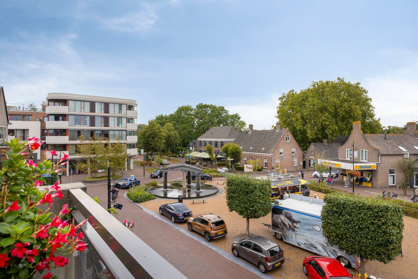 Photo 25 of 't Dorp 79-A