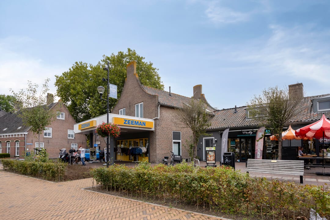 Photo 37 of 't Dorp 79-A
