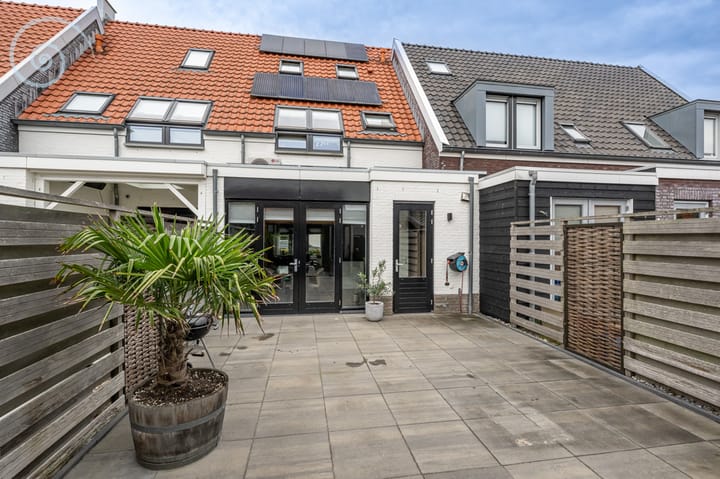 Photo 4 of Hoofdlandseweg 34