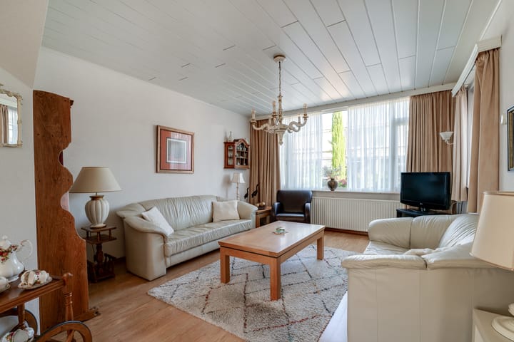 Tussenwoning te koop: Willem Kloosstraat 12, Zevenaar