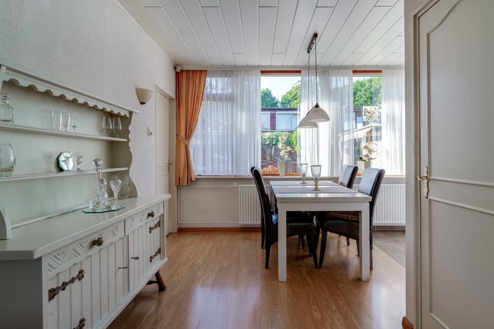 Tussenwoning te koop: Willem Kloosstraat 12, Zevenaar