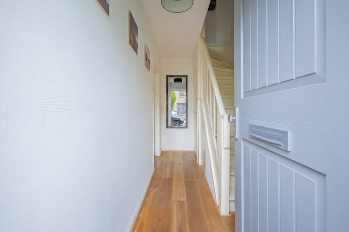 Tussenwoning te koop: Van Doornlaan 49, Vlissingen