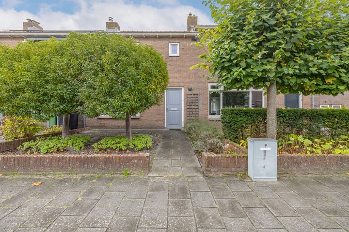 Tussenwoning te koop: Van Doornlaan 49, Vlissingen