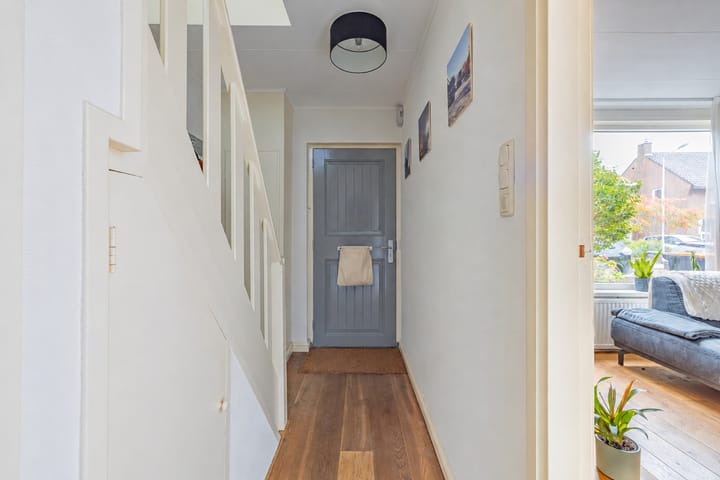 Tussenwoning te koop: Van Doornlaan 49, Vlissingen