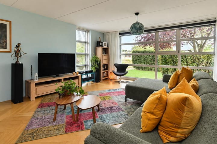Twee-onder-één-kap te koop: De Korte Helster 120, Elst (Ge)