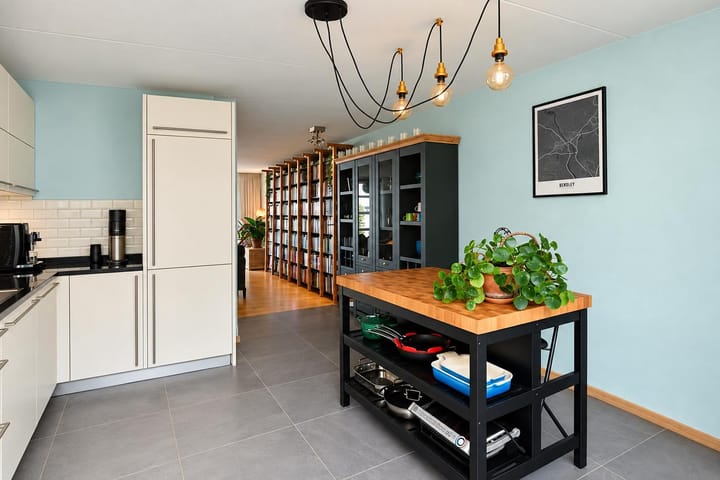 Twee-onder-één-kap te koop: De Korte Helster 120, Elst (Ge)