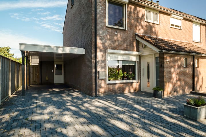 Hoekwoning te koop: Veldkamp 25, Overdinkel