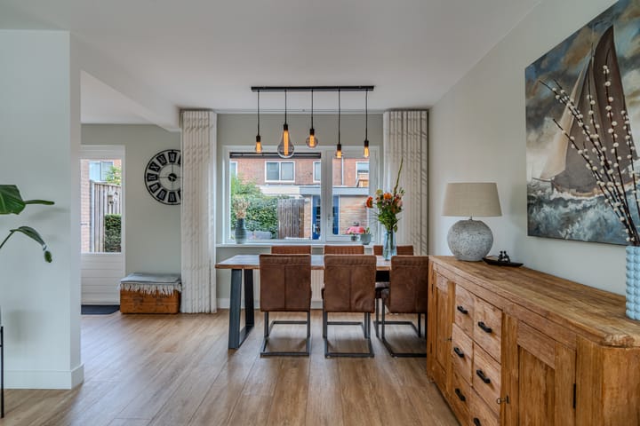 Tussenwoning te koop: Edisonstraat 29, Huizen