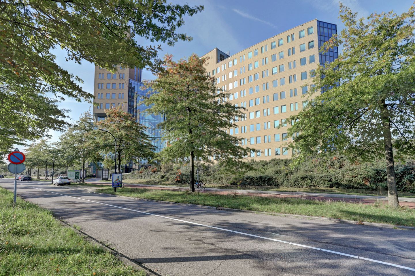 View photo 2 of Fascinatio Boulevard 216-220