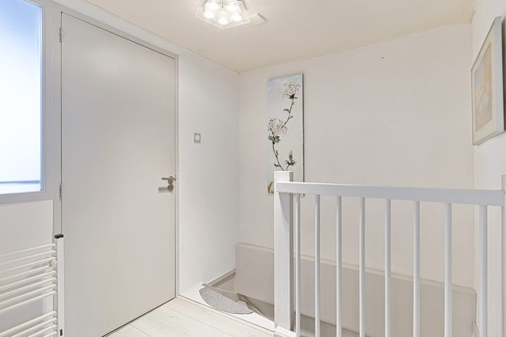 Tussenwoning te koop: Achter Nieuwstraat 13, Bodegraven