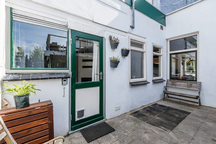 Tussenwoning te koop: Achter Nieuwstraat 13, Bodegraven