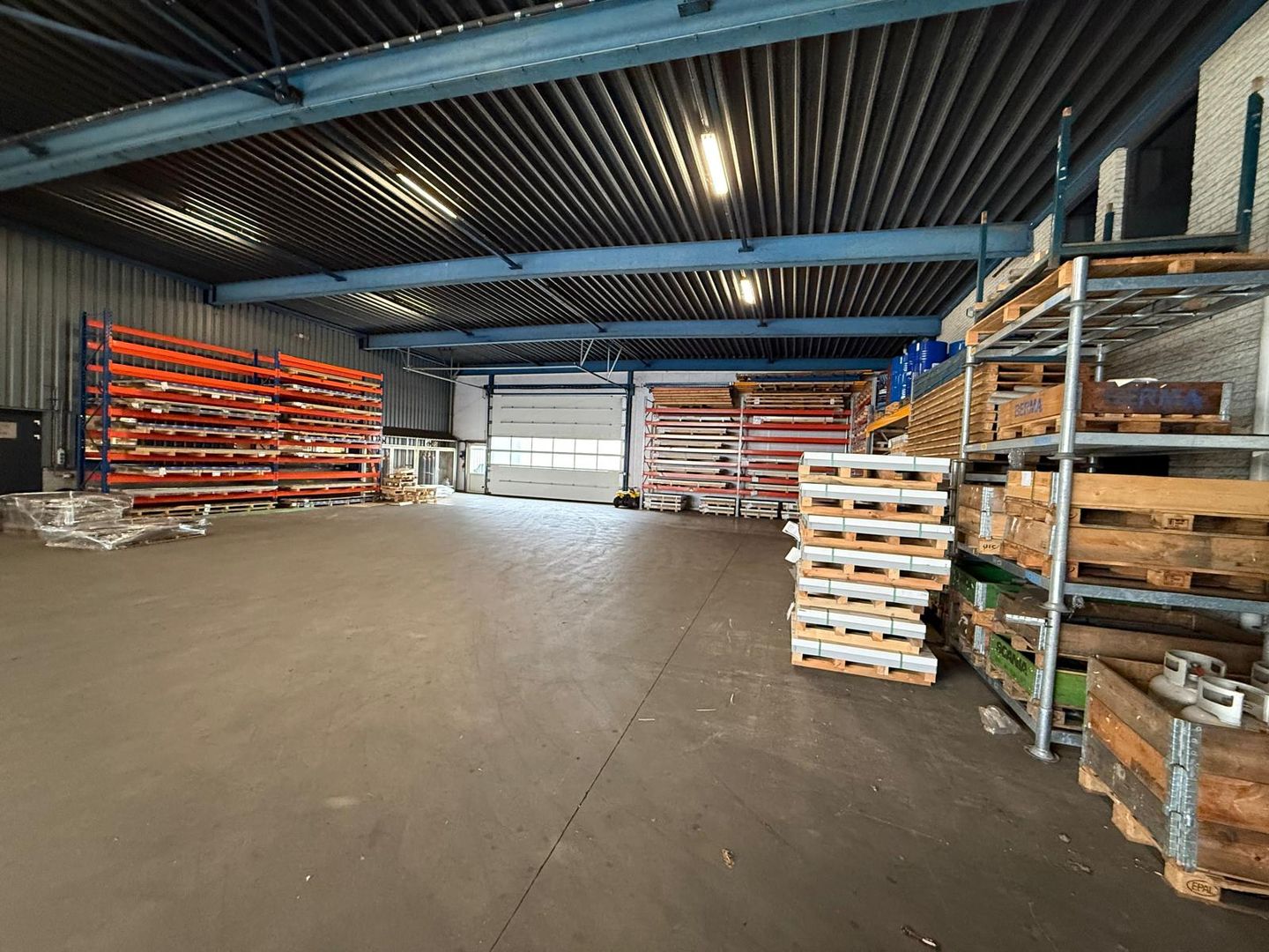 Bekijk foto 3 van De Waterlaat 4