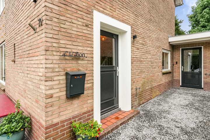 Hoekwoning te koop: Smeekweg 70, Laren (Nh)