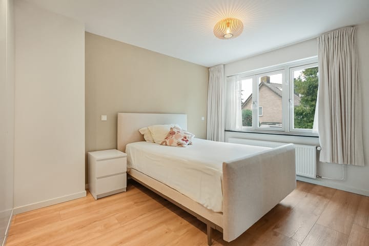 Hoekwoning te koop: Smeekweg 70, Laren (Nh)