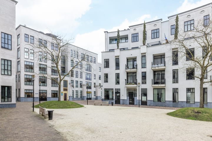 Maanplein 1