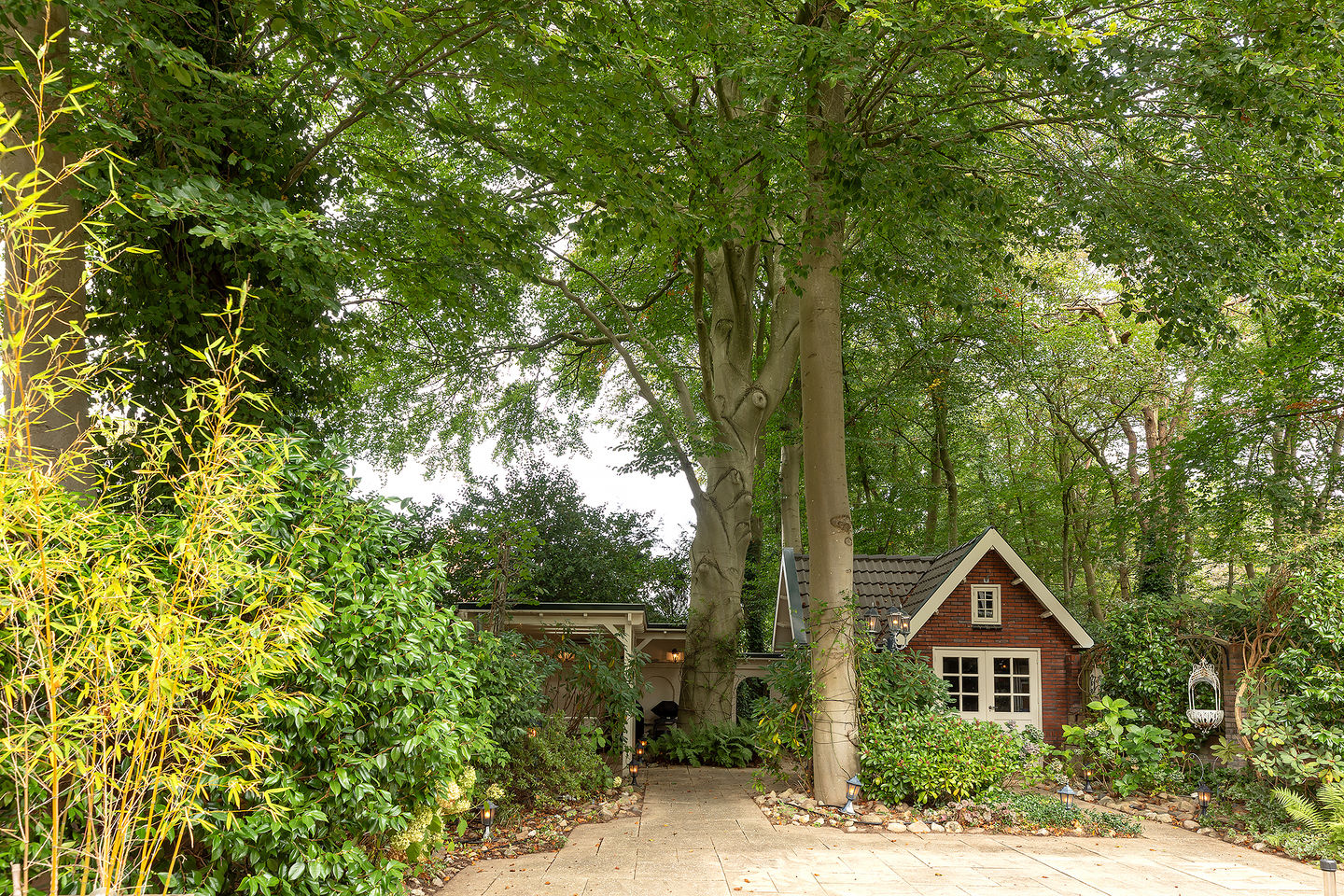 Photo 35 of Diependaalselaan 108
