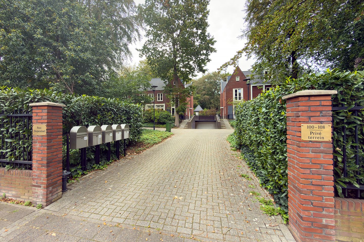 Photo 40 of Diependaalselaan 108