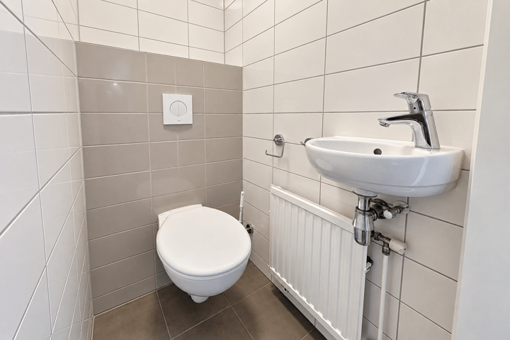 Tussenwoning te koop: Vennenbos 434, Hapert