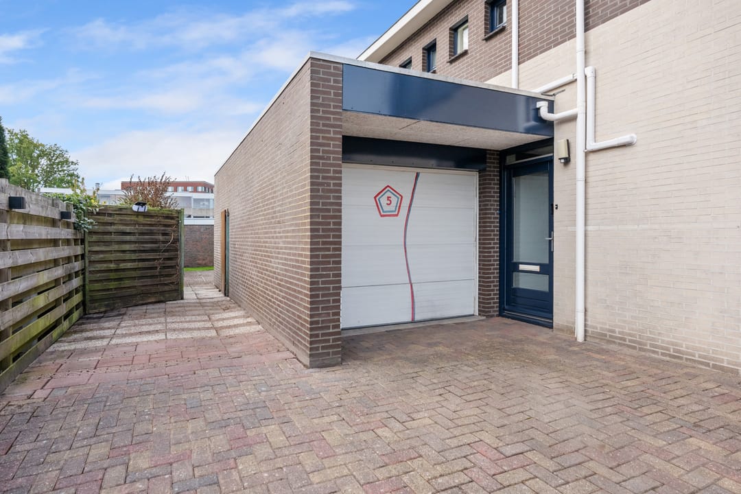 Foto 37 van Joop den Uyllaan 5
