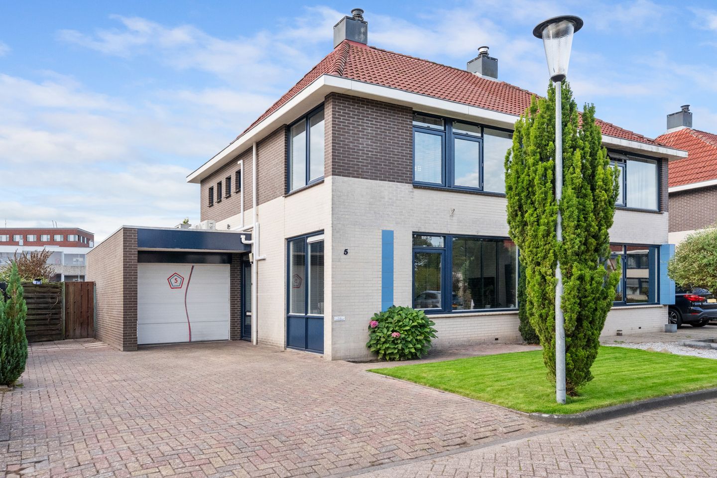 Foto 1 van Joop den Uyllaan 5