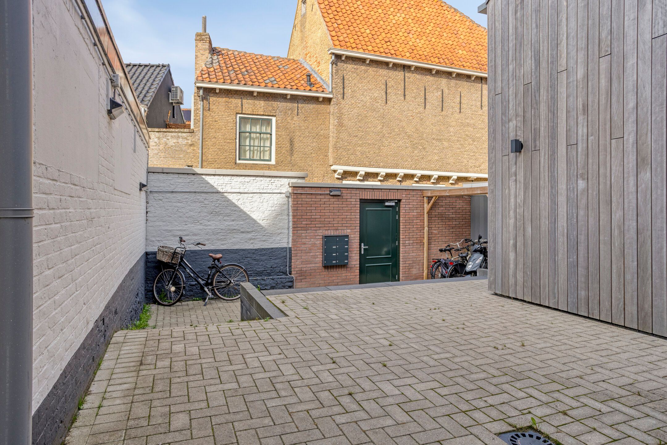 Photo 6 of Vuilstraat 5-A