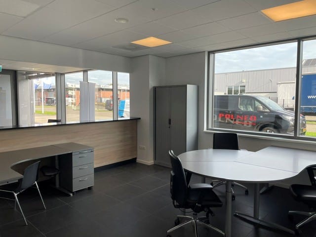 View photo 4 of Zoeferbeemd 18