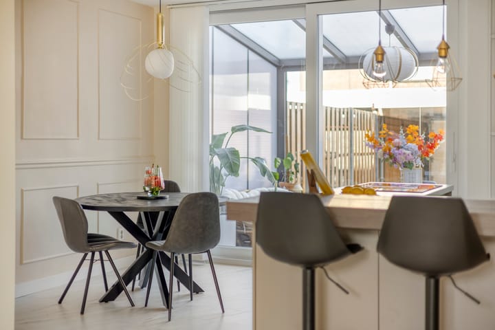 Tussenwoning te koop: Ambachtsingel 69, Roermond