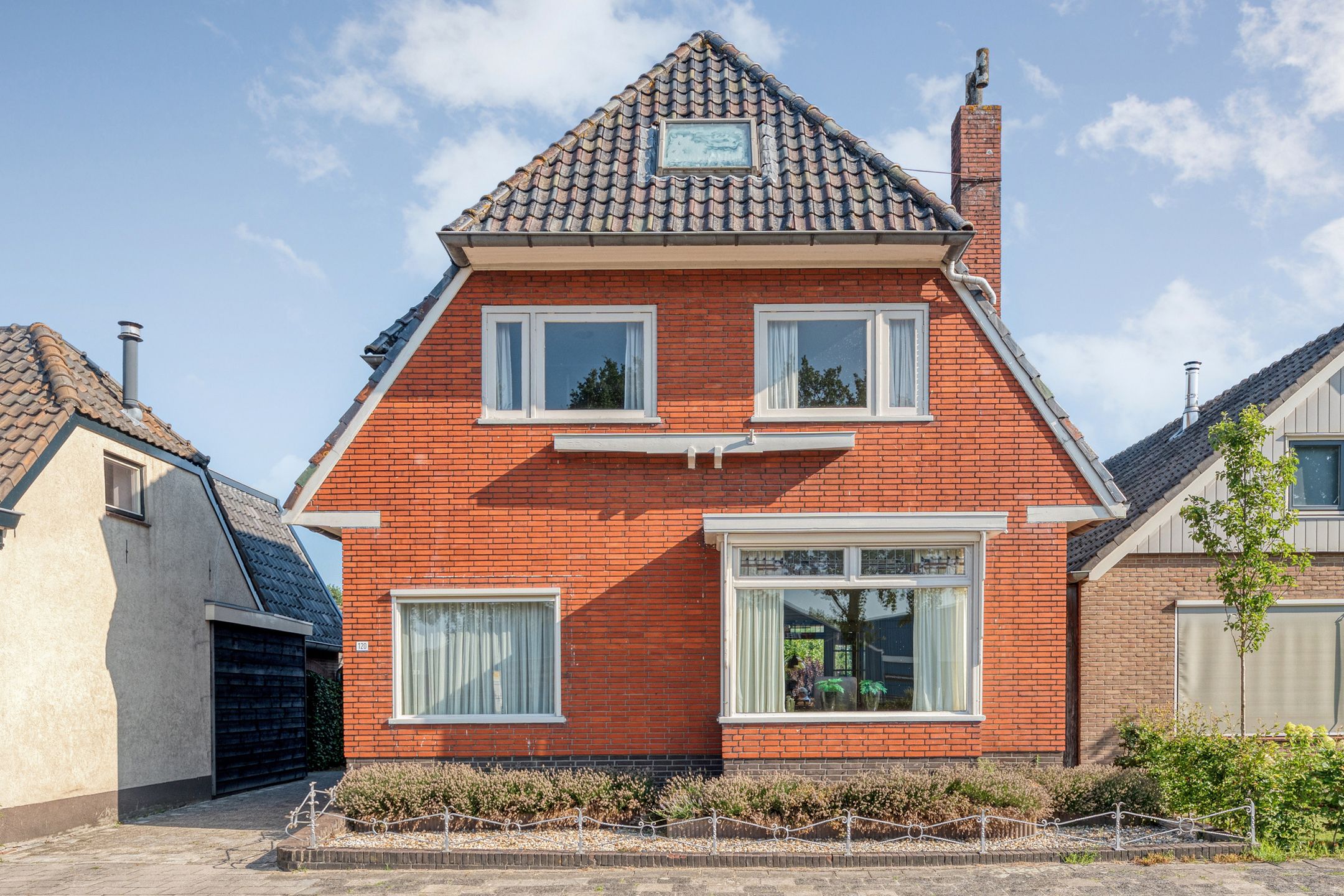 Photo 60 of Moerheimstraat 120