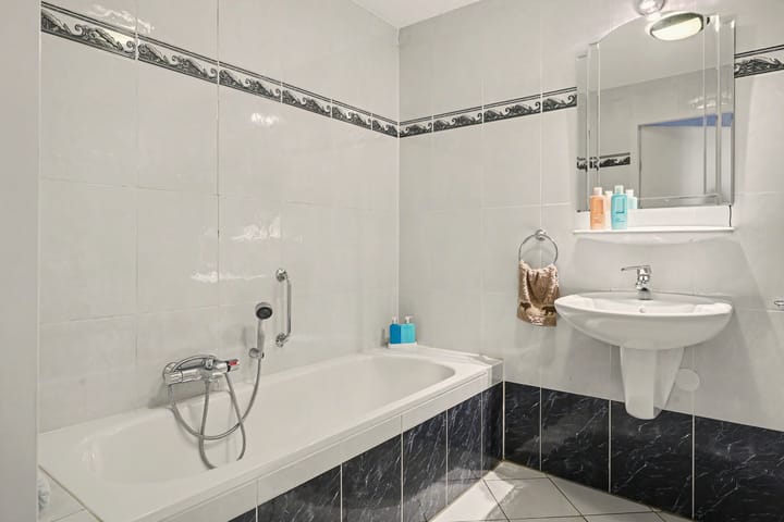 Appartement te koop: Grote Kerk 44, Vlijmen