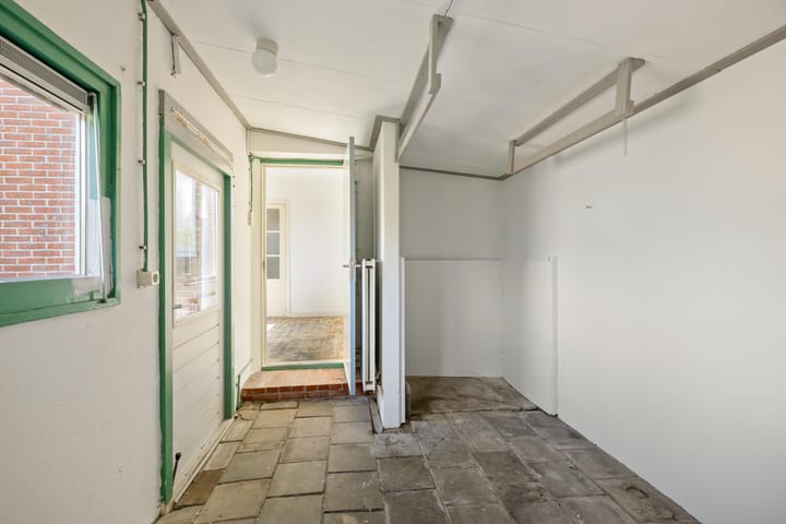 Twee-onder-één-kap te koop: Klaas Luidensstraat 1, Ulrum