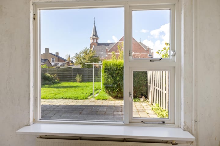 Twee-onder-één-kap te koop: Klaas Luidensstraat 1, Ulrum