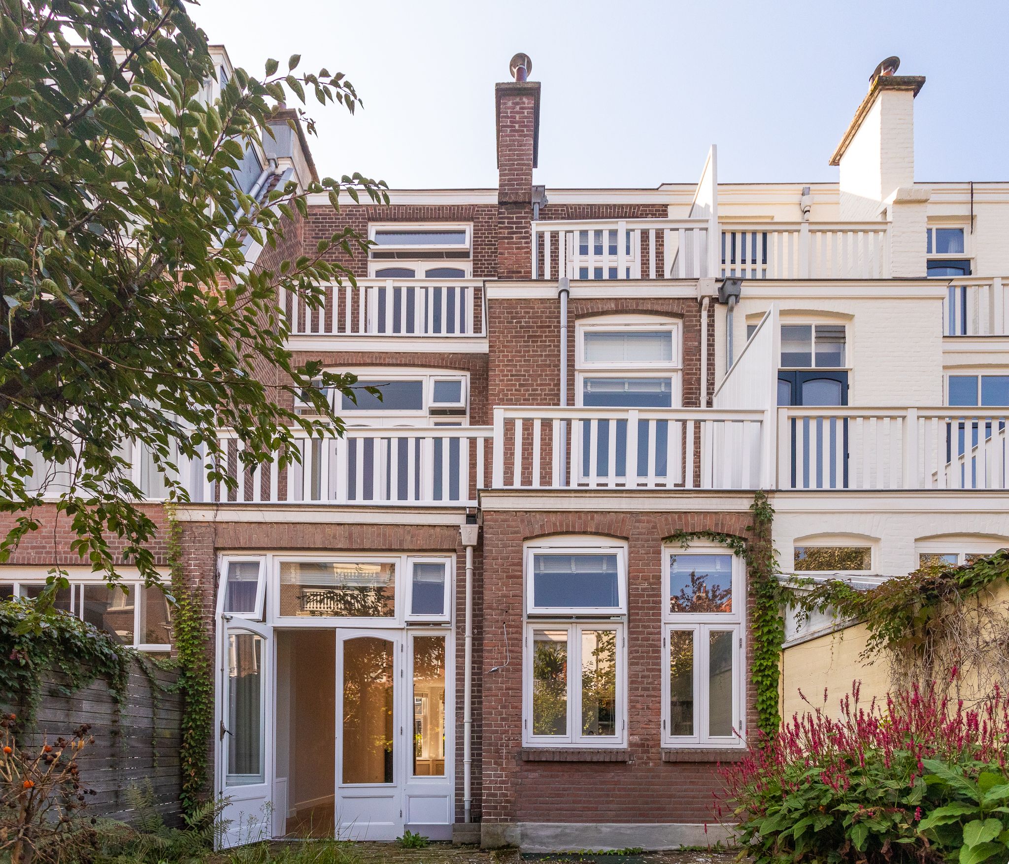 Photo 3 of Bentinckstraat 141